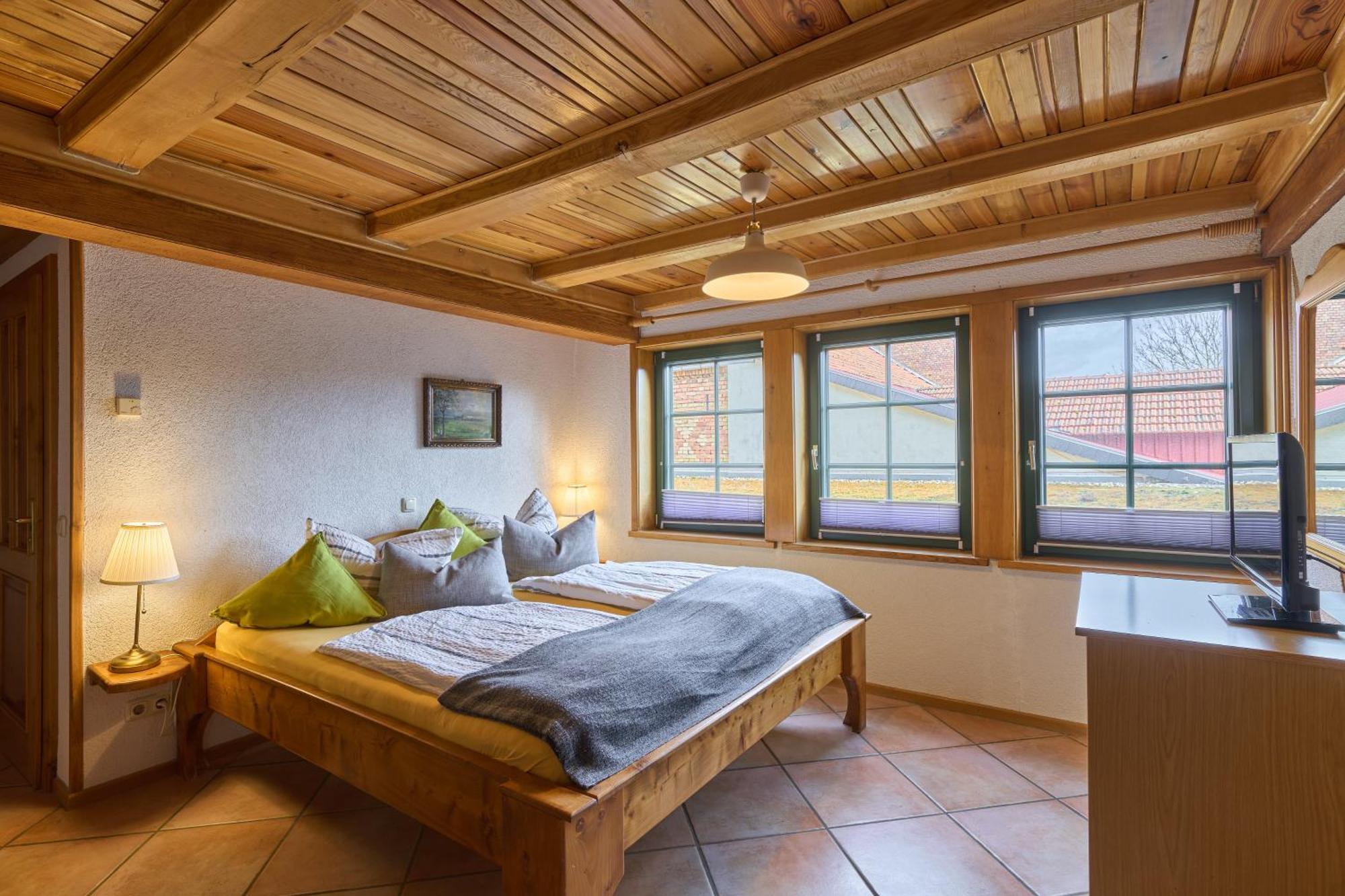 Landhotel Brauner Hirsch Kammerforst Habitación foto
